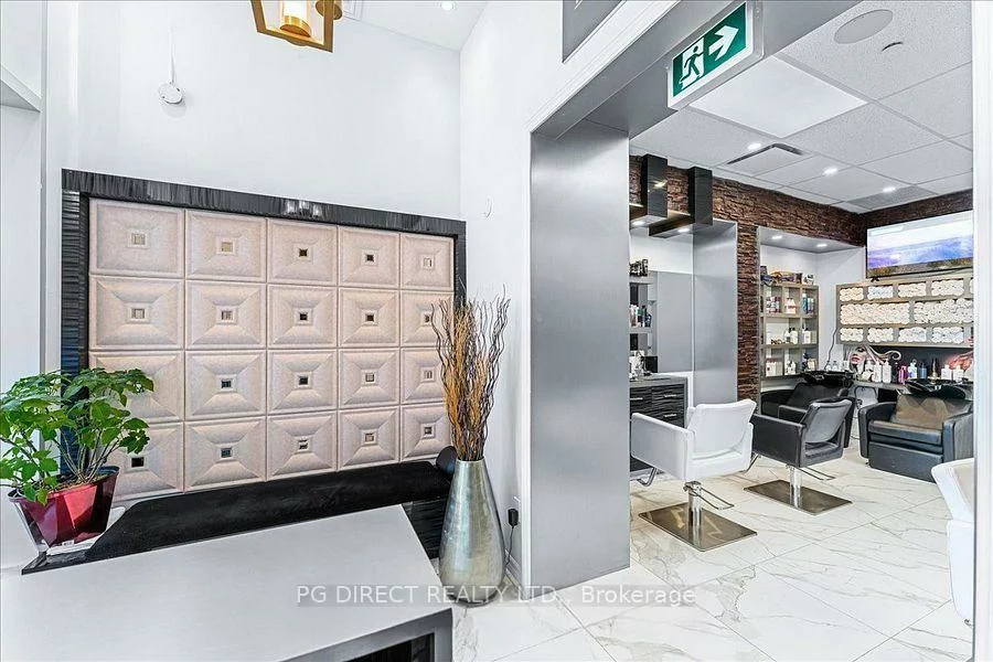 9610, Yonge, North Richvale, Richmond Hill