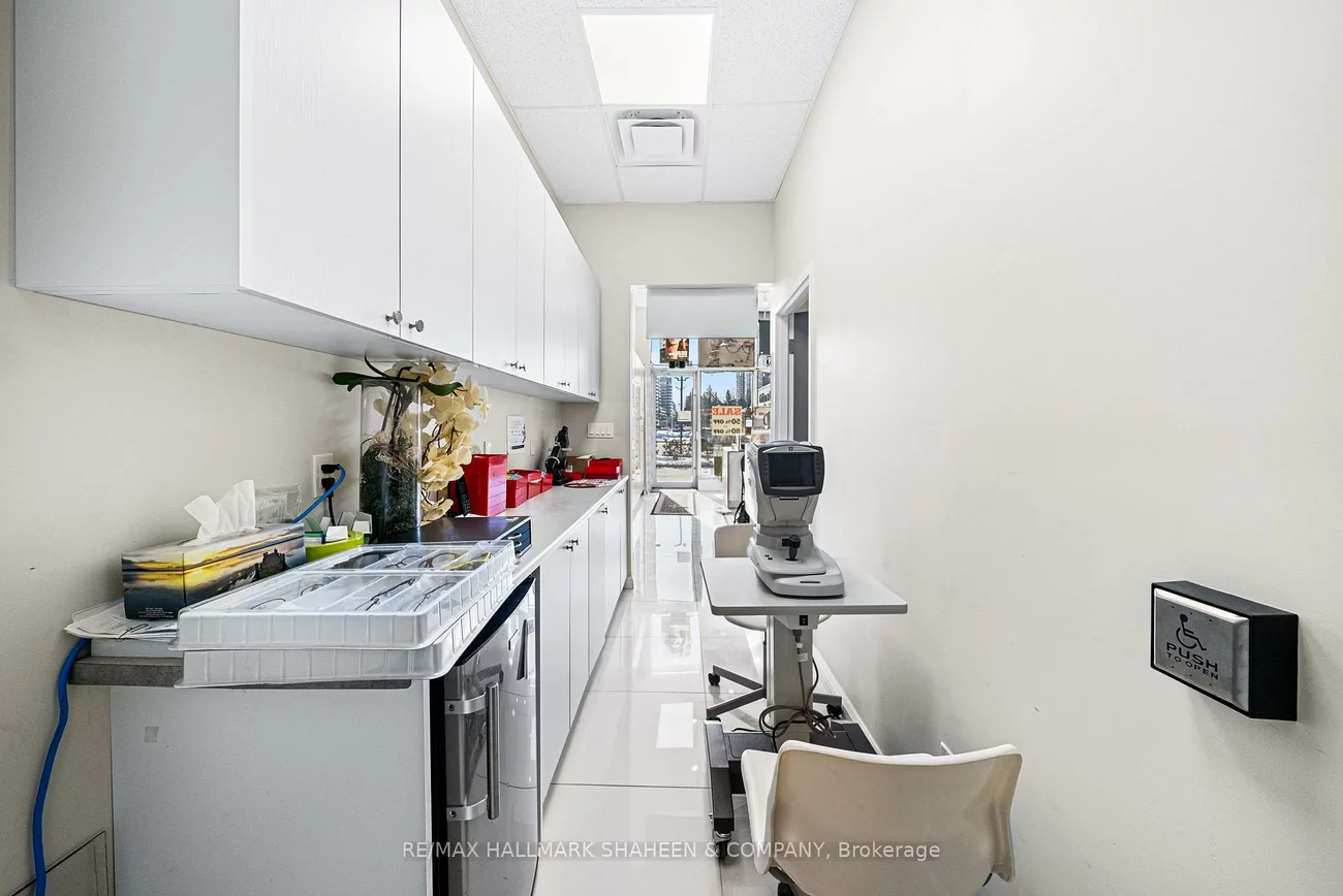 9610, Yonge, North Richvale, Richmond Hill