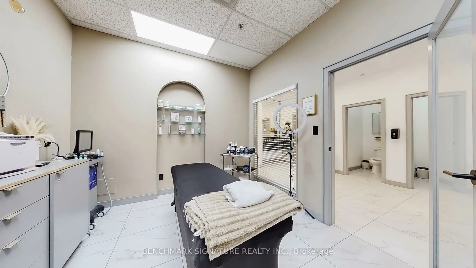 160, East Beaver Creek, Beaver Creek Business Park, Richmond Hill