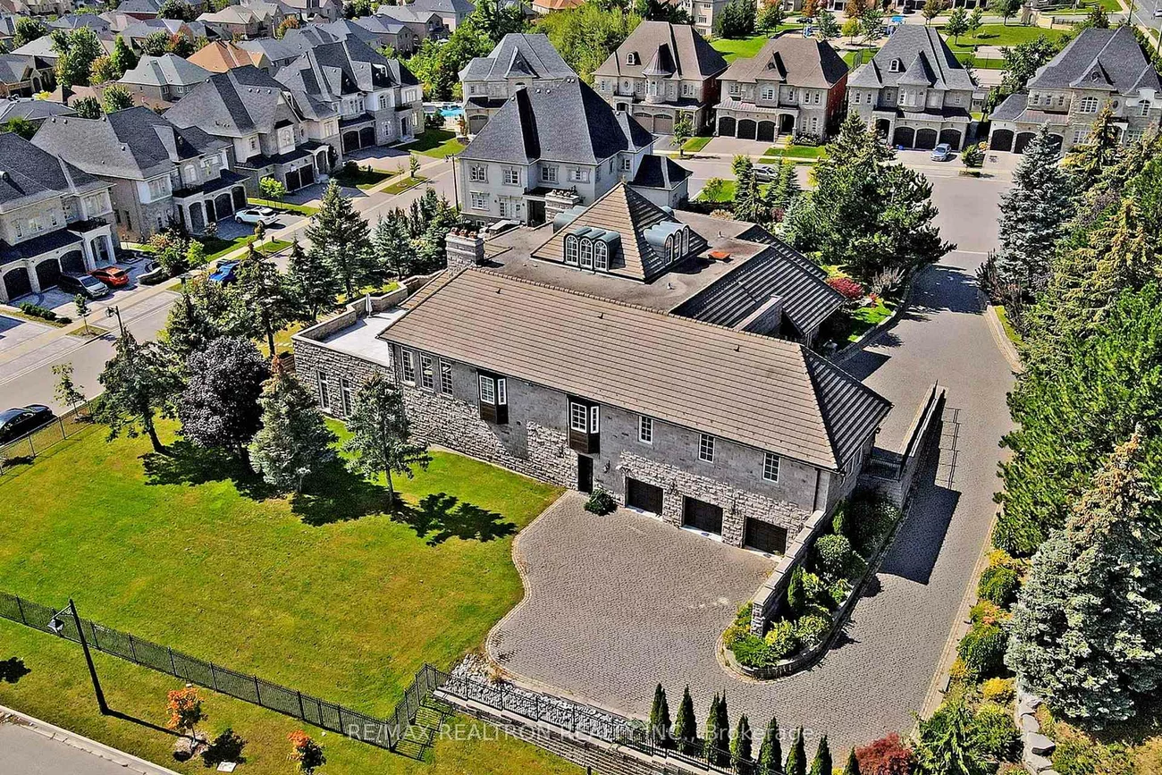 16, Finesse, Oak Ridges Lake Wilcox, Richmond Hill