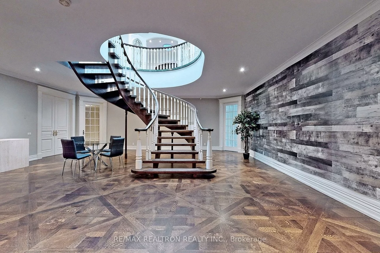 16, Finesse, Oak Ridges Lake Wilcox, Richmond Hill