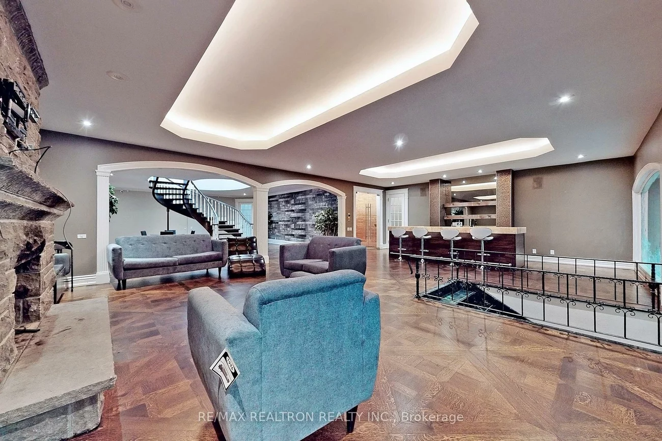 16, Finesse, Oak Ridges Lake Wilcox, Richmond Hill