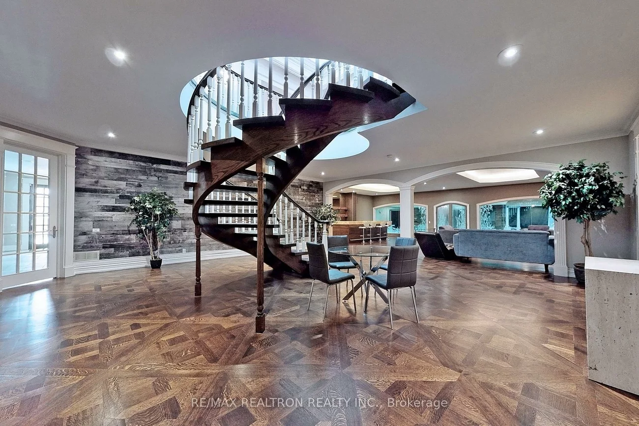 16, Finesse, Oak Ridges Lake Wilcox, Richmond Hill