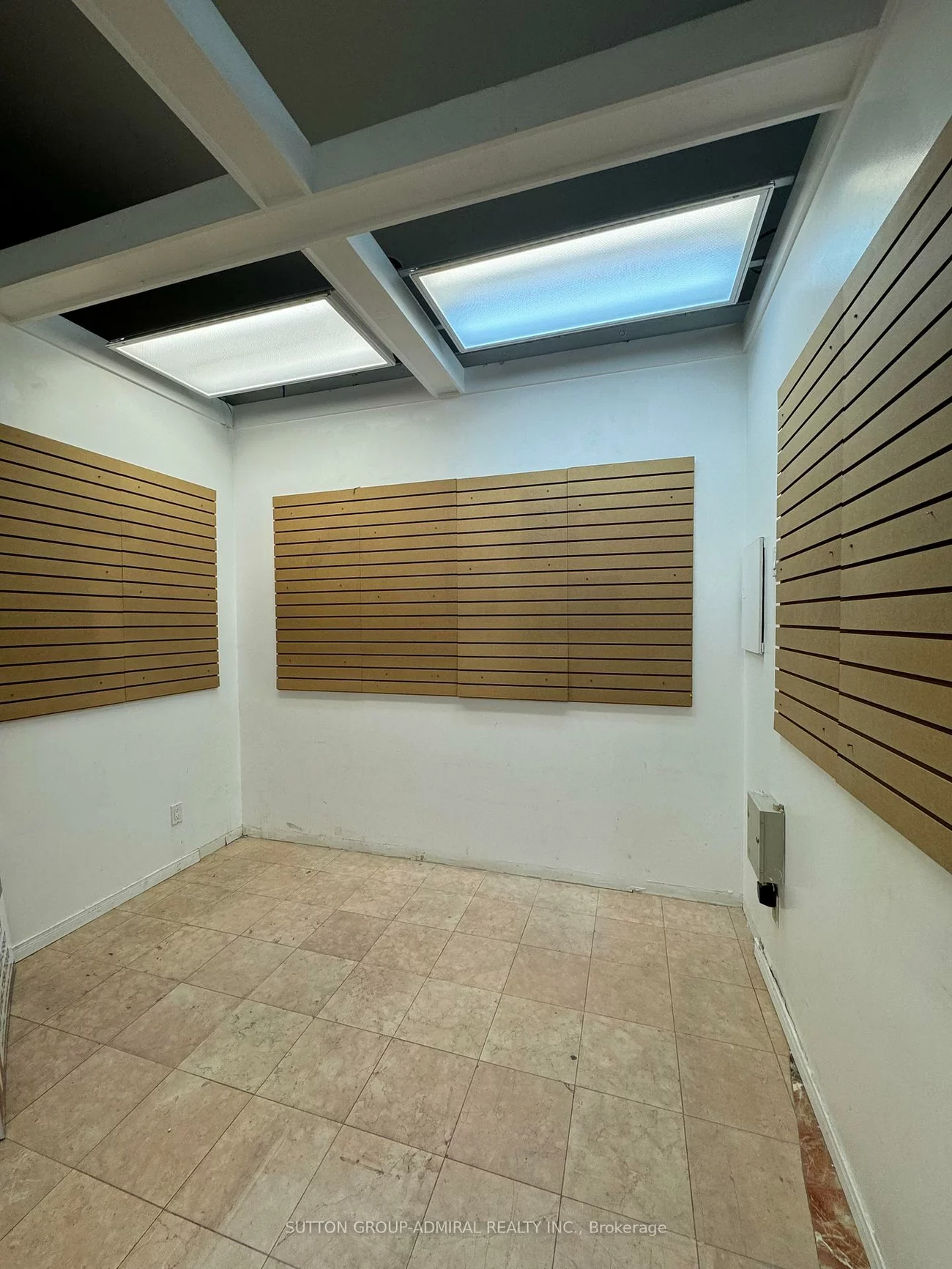 670, Highway 7, Beaver Creek Business Park, Richmond Hill