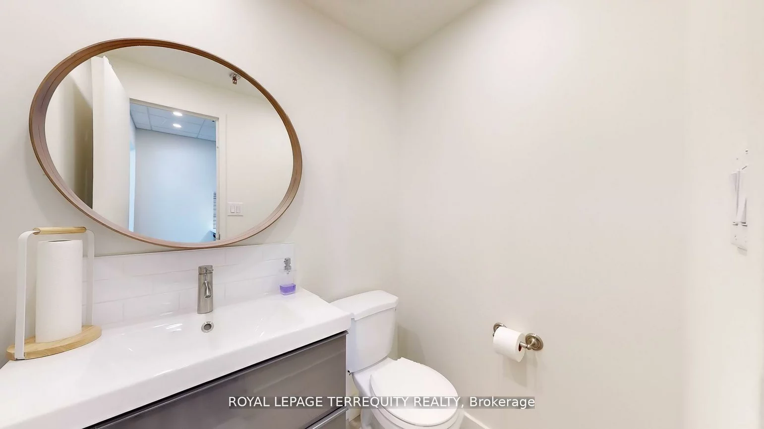 95, West Beaver Creek, Beaver Creek Business Park, Richmond Hill