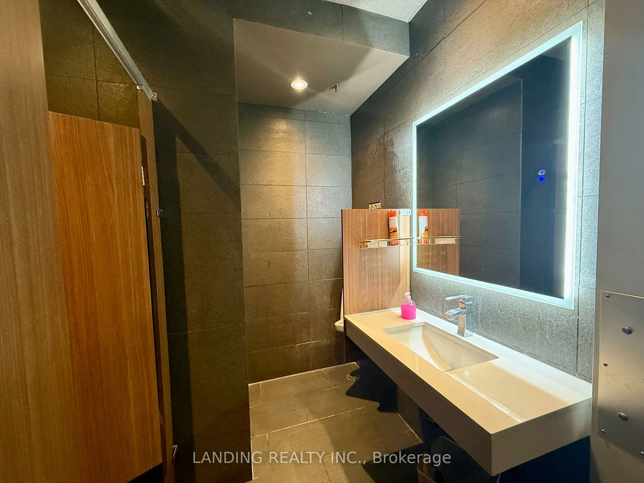 350, Highway 7 E, Doncrest, Richmond Hill