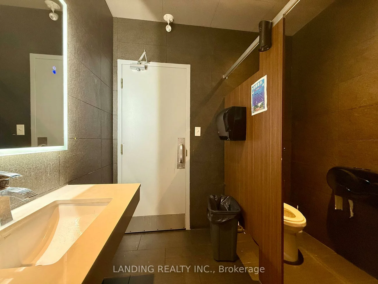 350, Highway 7 E, Doncrest, Richmond Hill