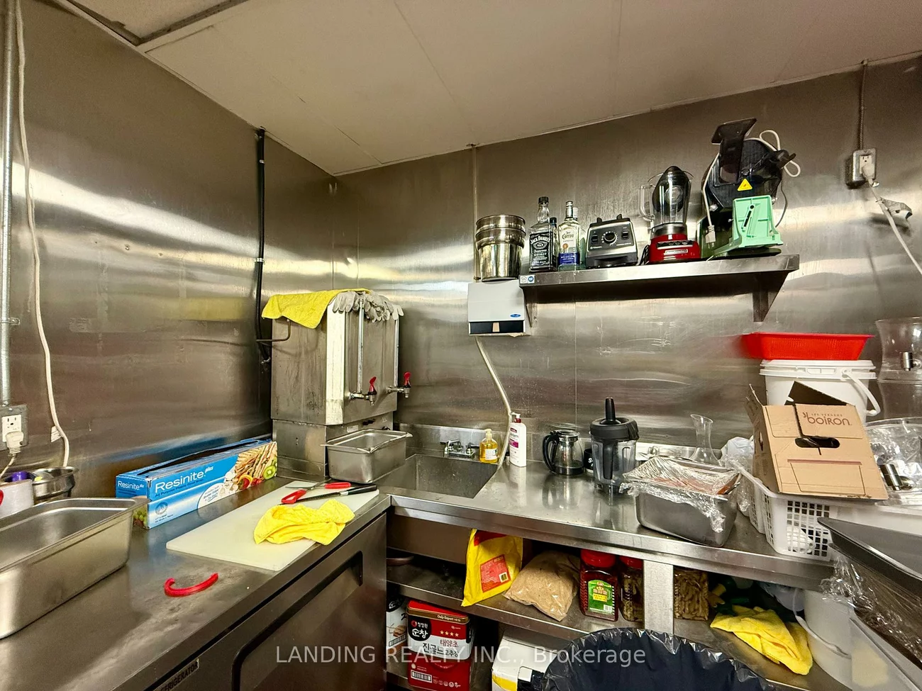 350, Highway 7 E, Doncrest, Richmond Hill