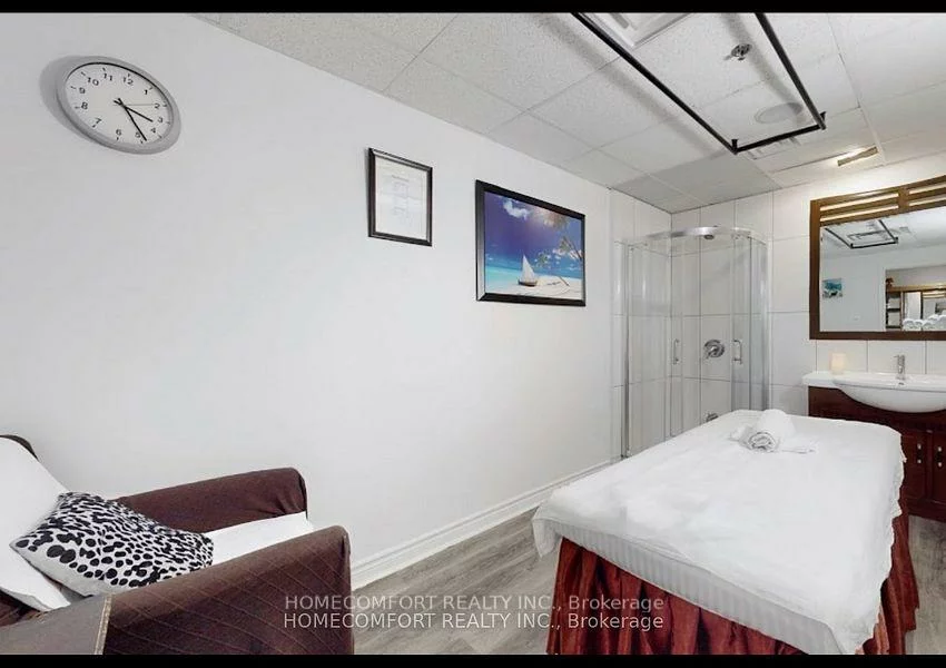 165, East Beaver Creek, Beaver Creek Business Park, Richmond Hill