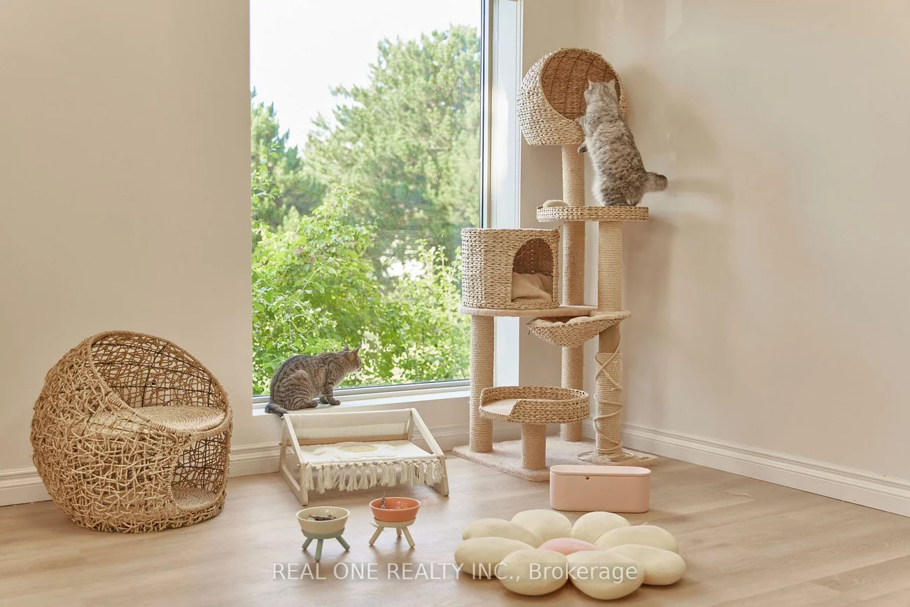 12285, Yonge, Rural Richmond Hill, Richmond Hill