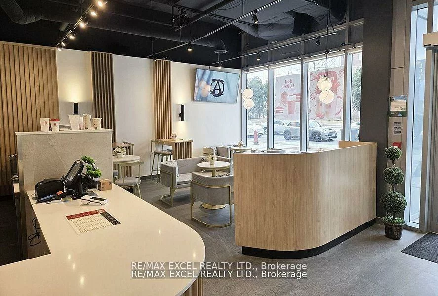 9471, Yonge, Observatory, Richmond Hill