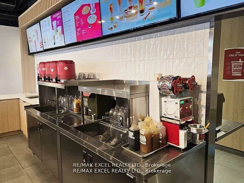 9471, Yonge, Observatory, Richmond Hill