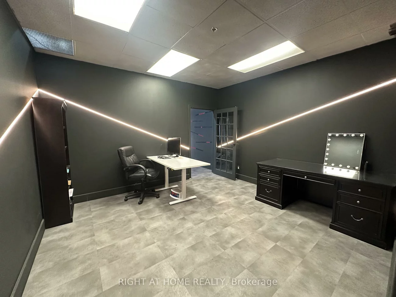 95, West Beaver Creek, Beaver Creek Business Park, Richmond Hill