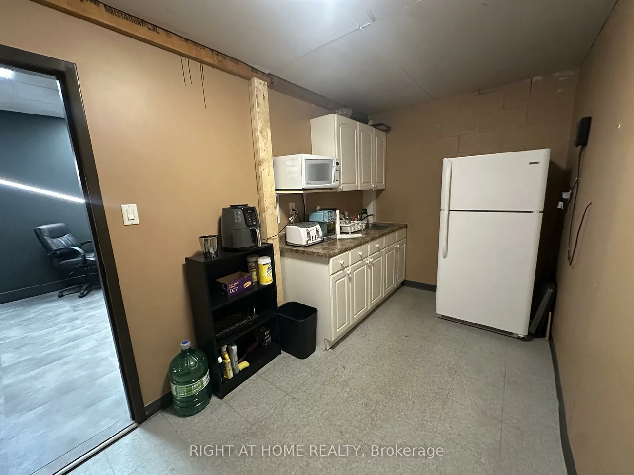 95, West Beaver Creek, Beaver Creek Business Park, Richmond Hill