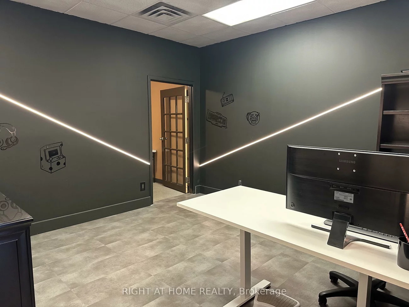 95, West Beaver Creek, Beaver Creek Business Park, Richmond Hill