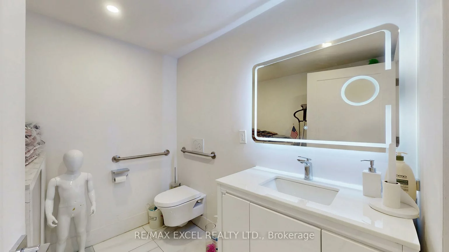 9610, Yonge, North Richvale, Richmond Hill