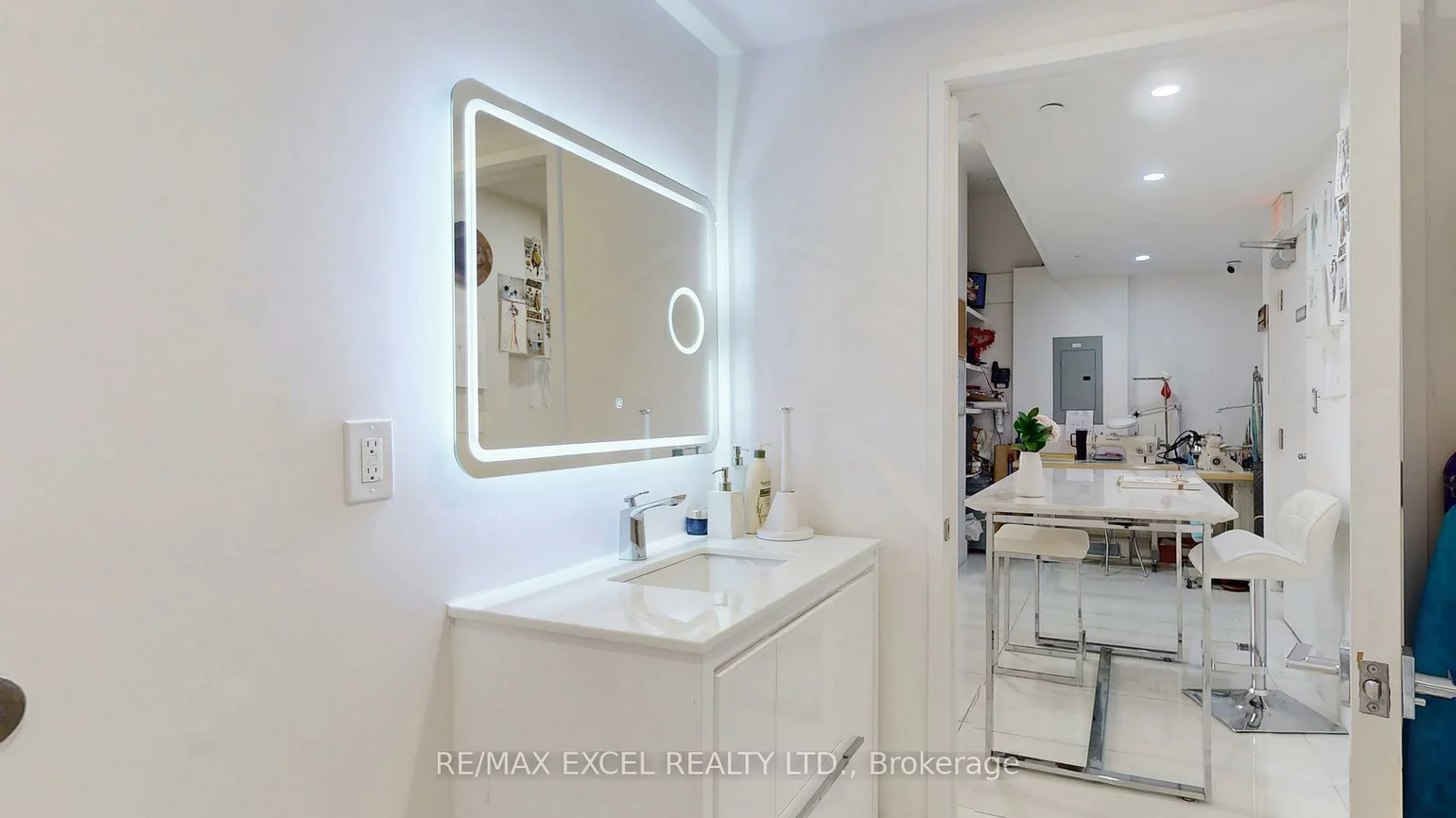 9610, Yonge, North Richvale, Richmond Hill