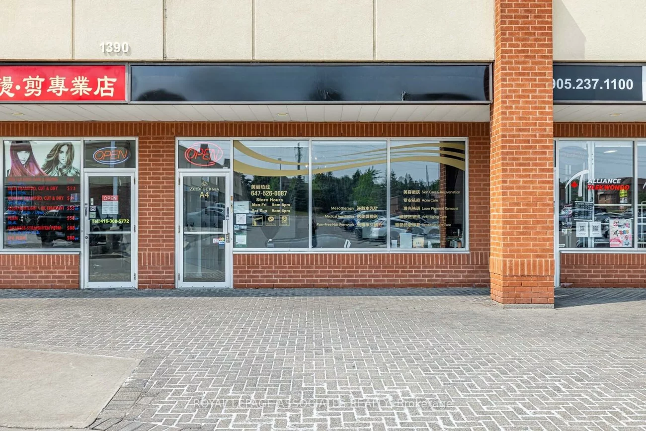 1390, Major Mackenzie, Bayview Hill, Richmond Hill