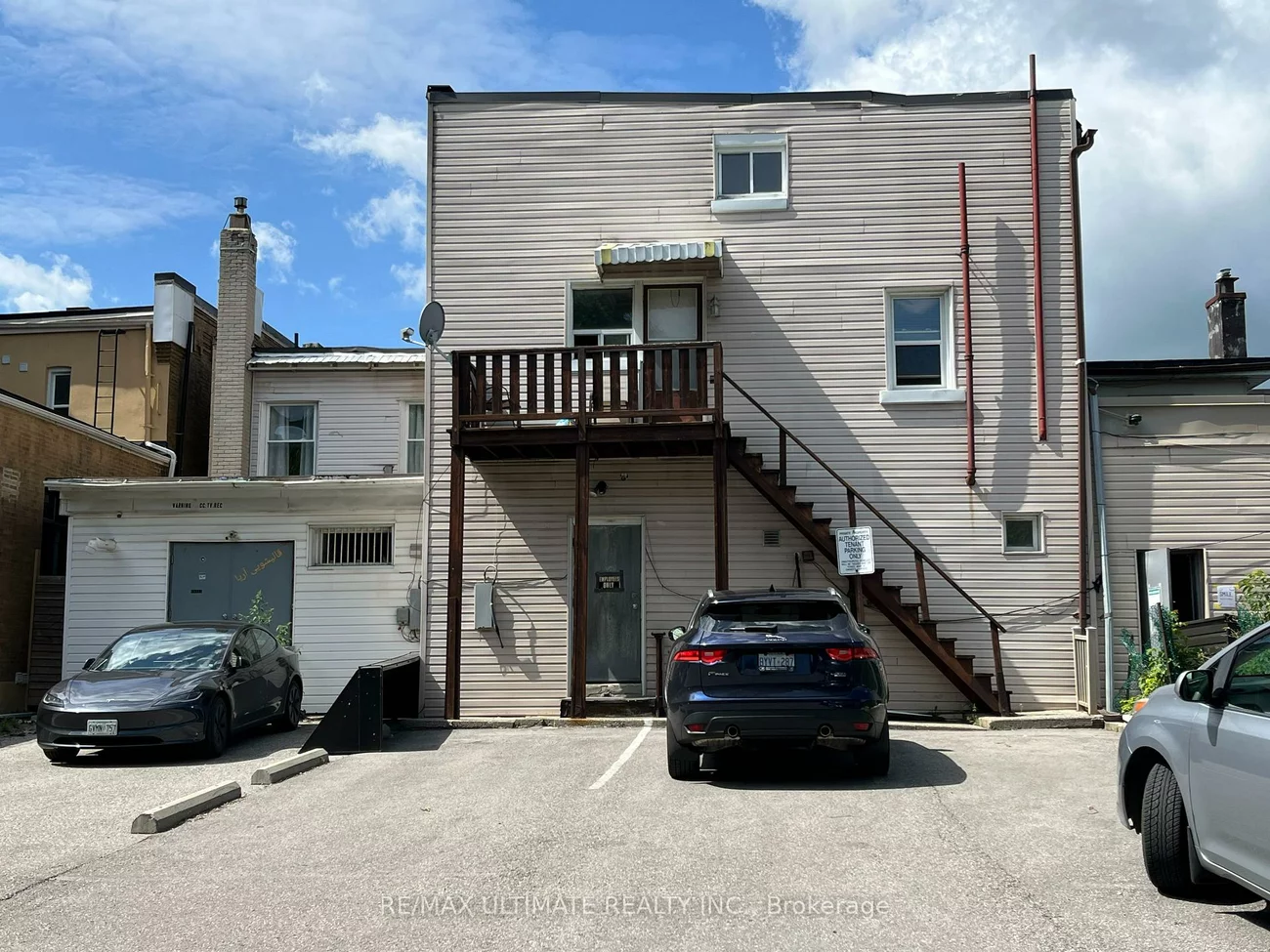 10119, Yonge, Crosby, Richmond Hill