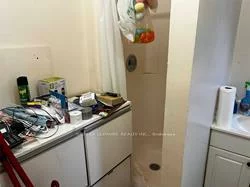 10119, Yonge, Crosby, Richmond Hill