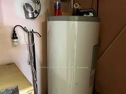 10119, Yonge, Crosby, Richmond Hill