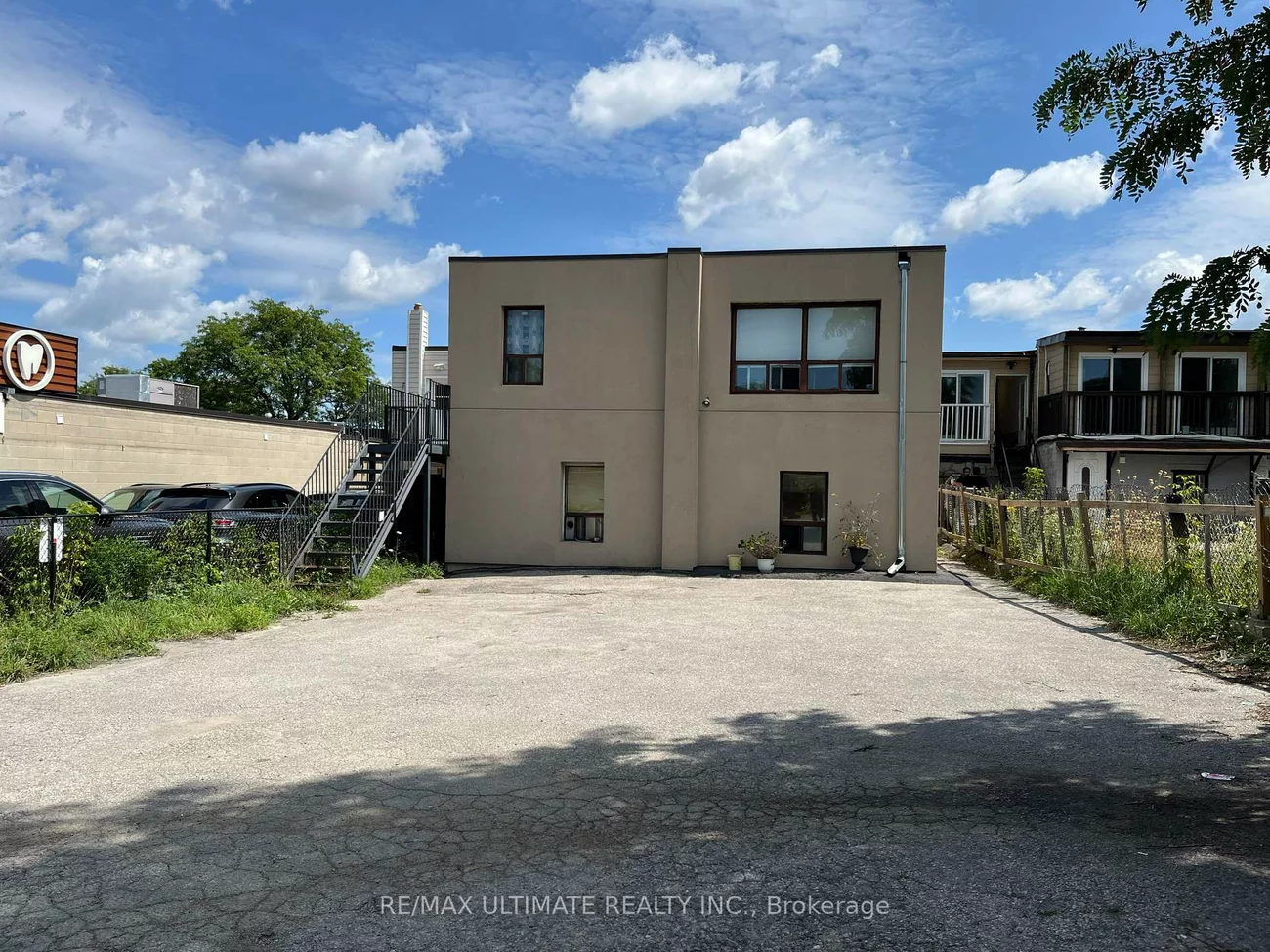 10152, Yonge, Mill Pond, Richmond Hill