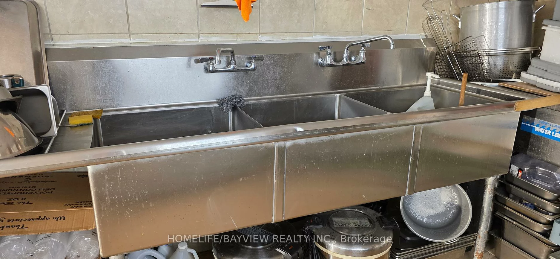 10145, Yonge, Crosby, Richmond Hill