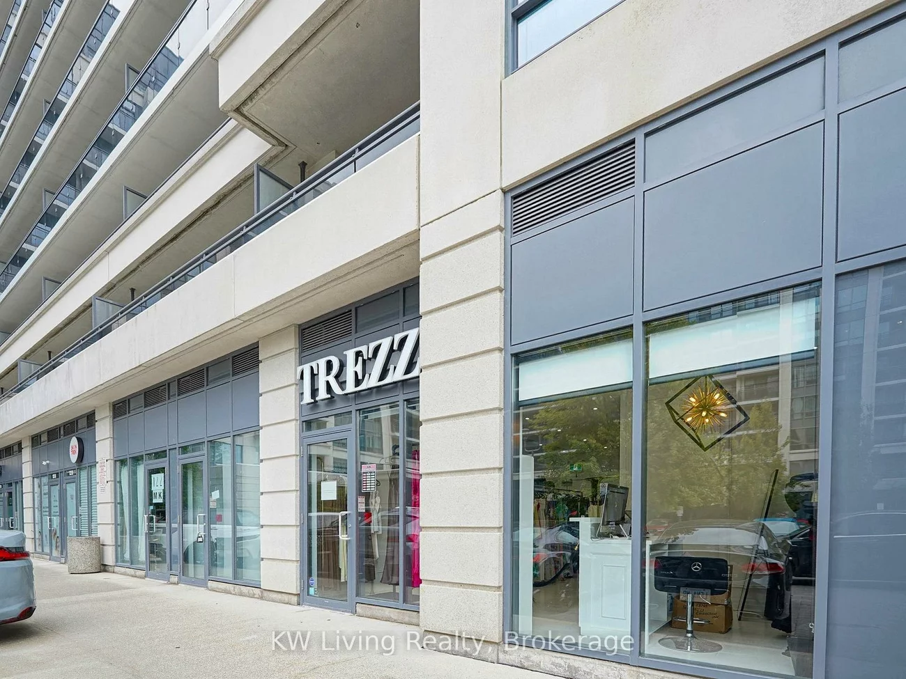 372, Hwy 7, Doncrest, Richmond Hill