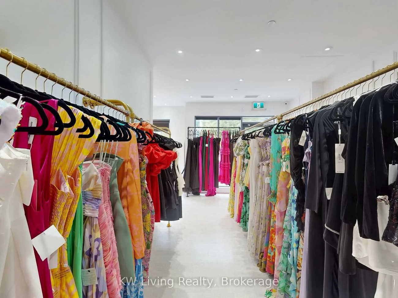 372, Hwy 7, Doncrest, Richmond Hill