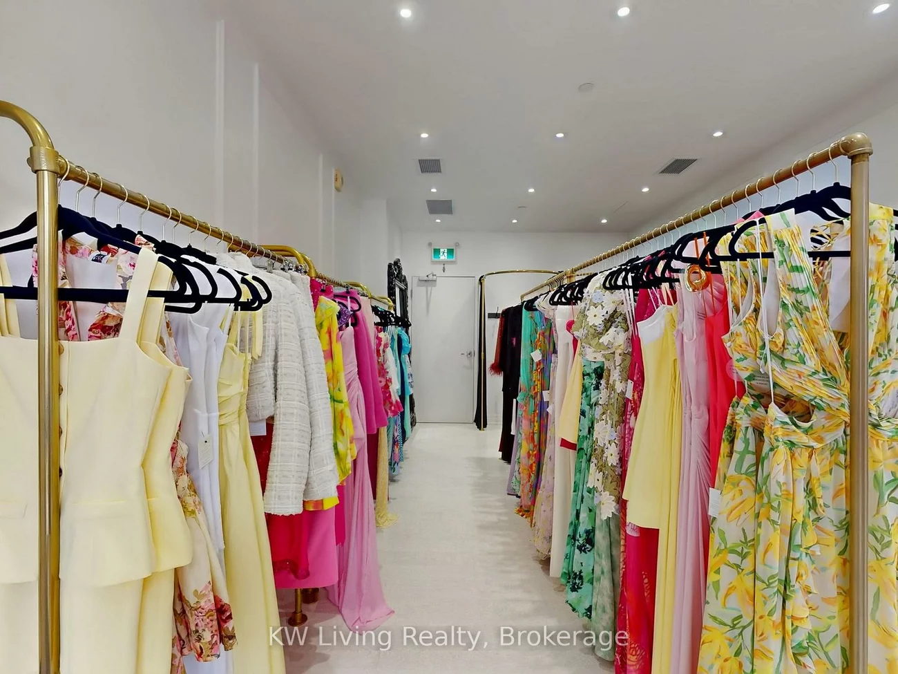 372, Hwy 7, Doncrest, Richmond Hill