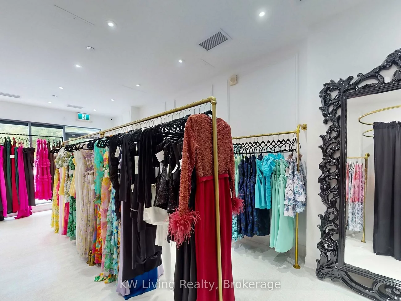 372, Hwy 7, Doncrest, Richmond Hill