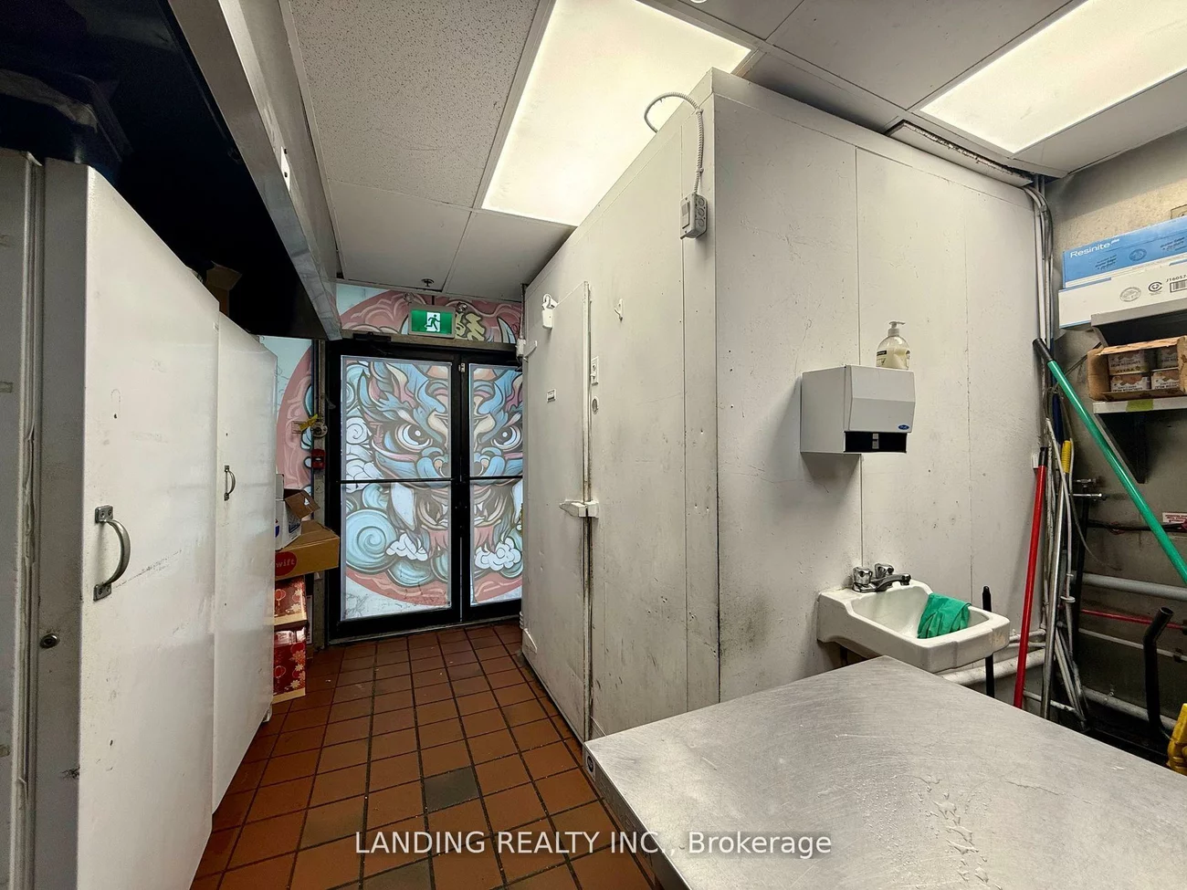 350, Highway 7 E, Doncrest, Richmond Hill