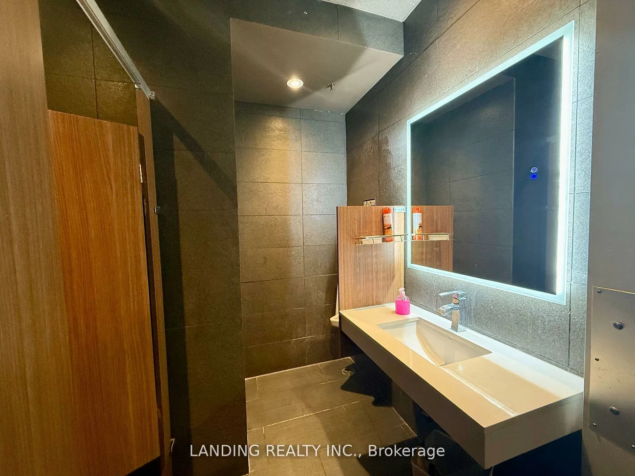 350, Highway 7 E, Doncrest, Richmond Hill