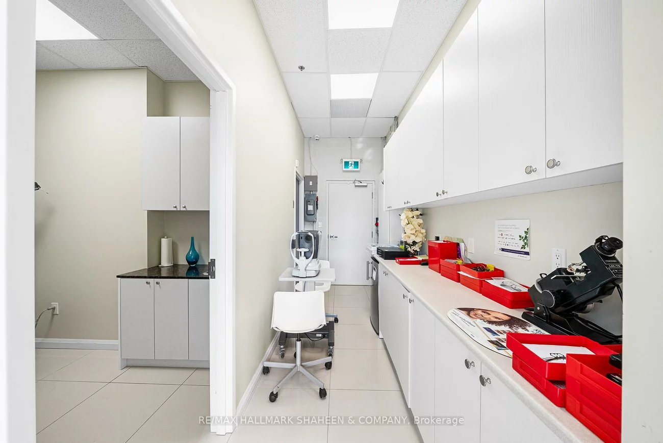 9610, Yonge, North Richvale, Richmond Hill