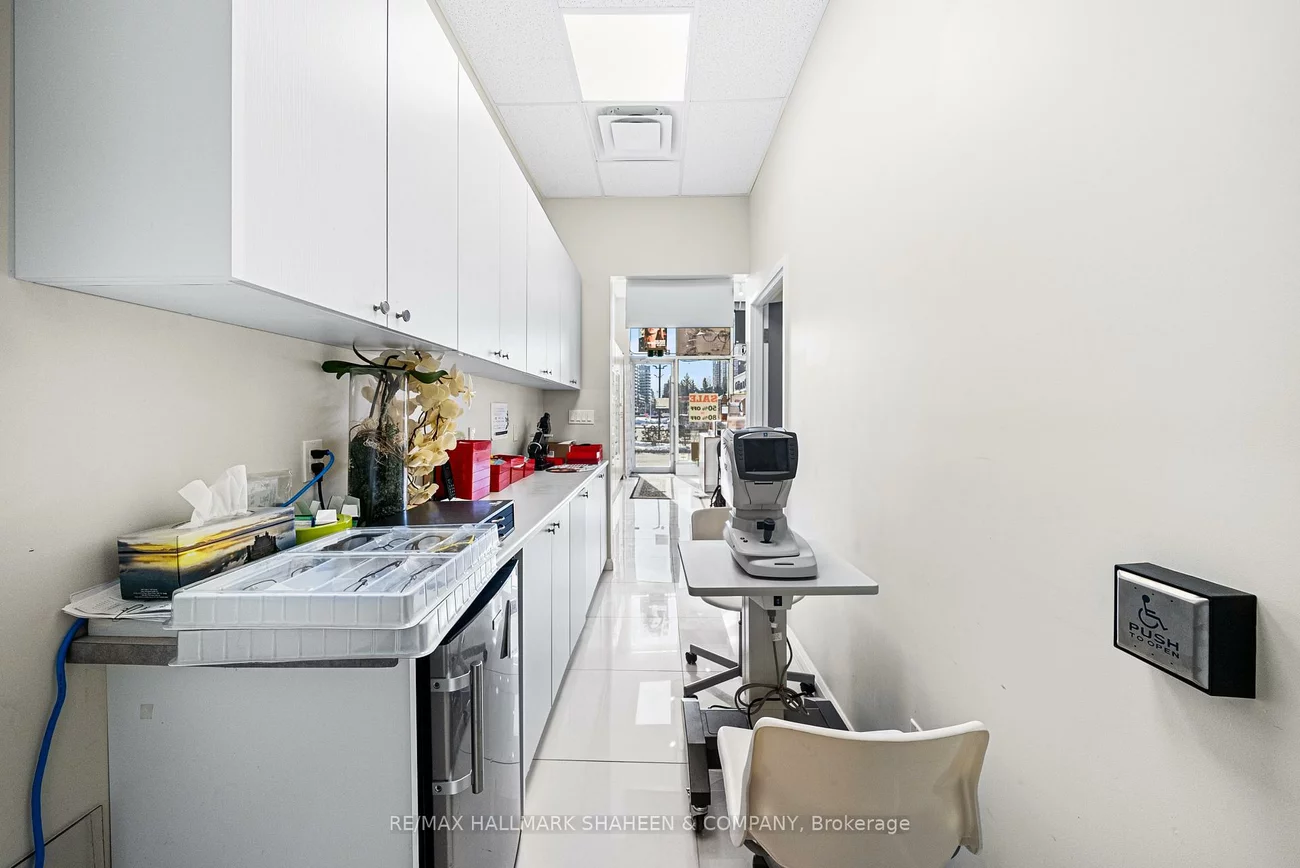 9610, Yonge, North Richvale, Richmond Hill