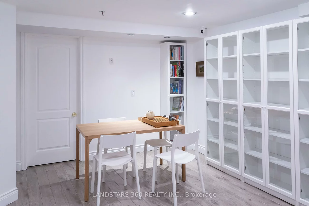 95, East Beaver Creek, Beaver Creek Business Park, Richmond Hill