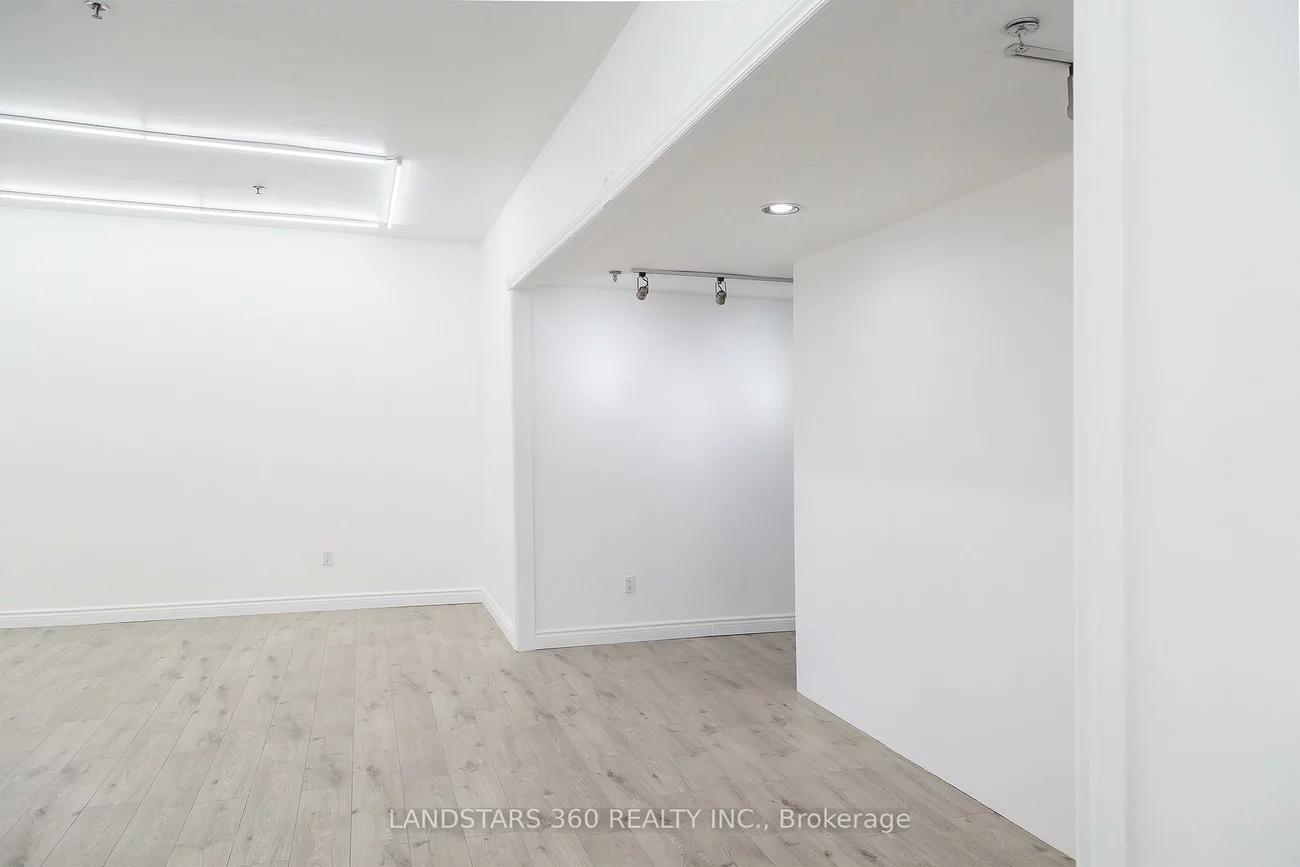 95, East Beaver Creek, Beaver Creek Business Park, Richmond Hill