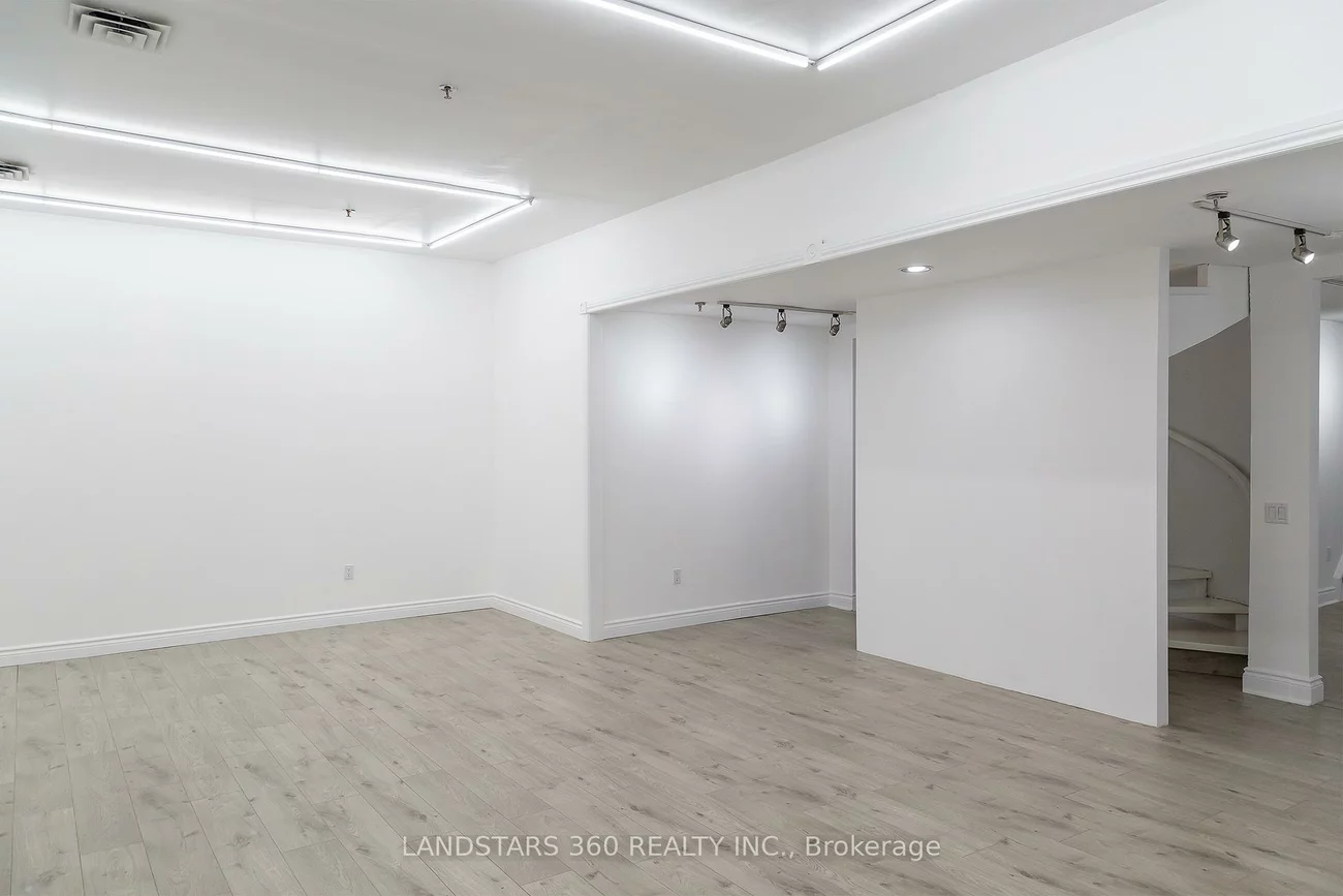 95, East Beaver Creek, Beaver Creek Business Park, Richmond Hill