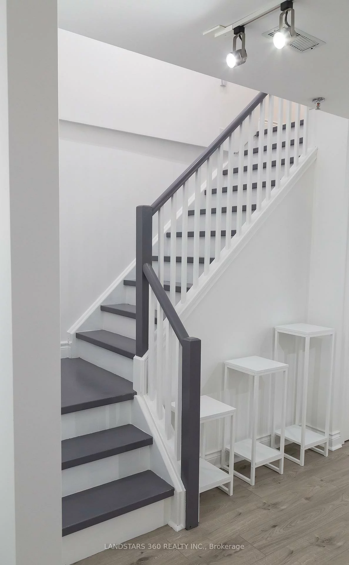 95, East Beaver Creek, Beaver Creek Business Park, Richmond Hill