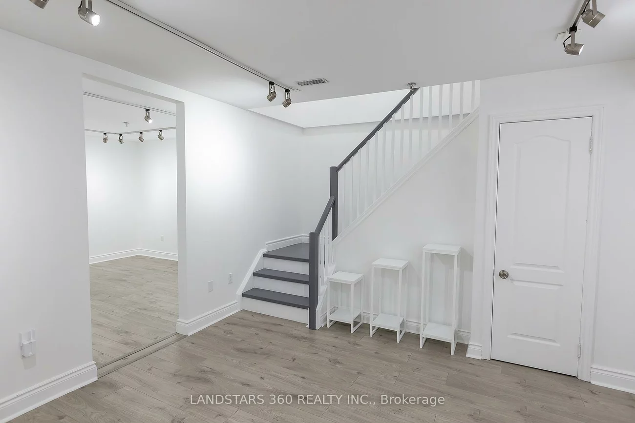 95, East Beaver Creek, Beaver Creek Business Park, Richmond Hill