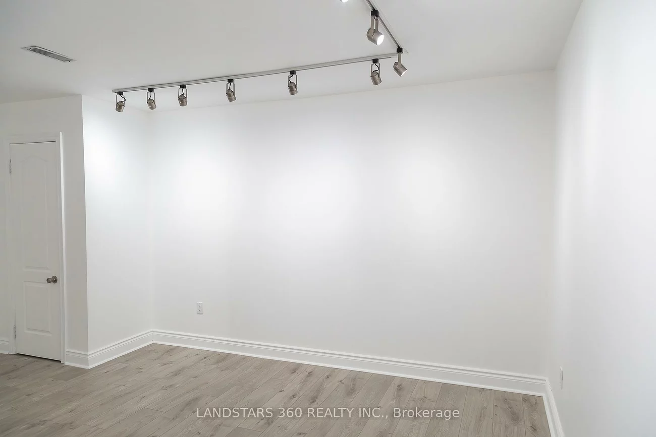 95, East Beaver Creek, Beaver Creek Business Park, Richmond Hill