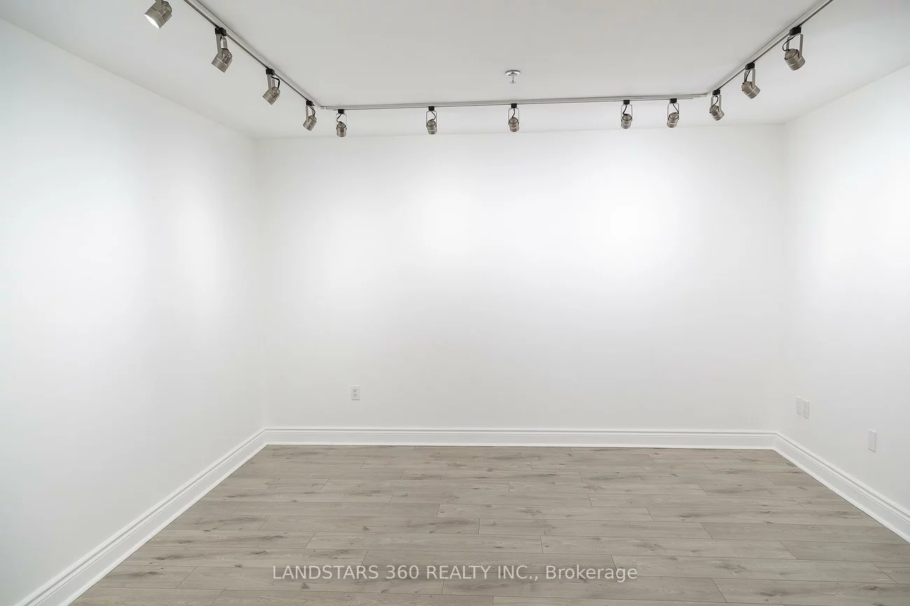 95, East Beaver Creek, Beaver Creek Business Park, Richmond Hill