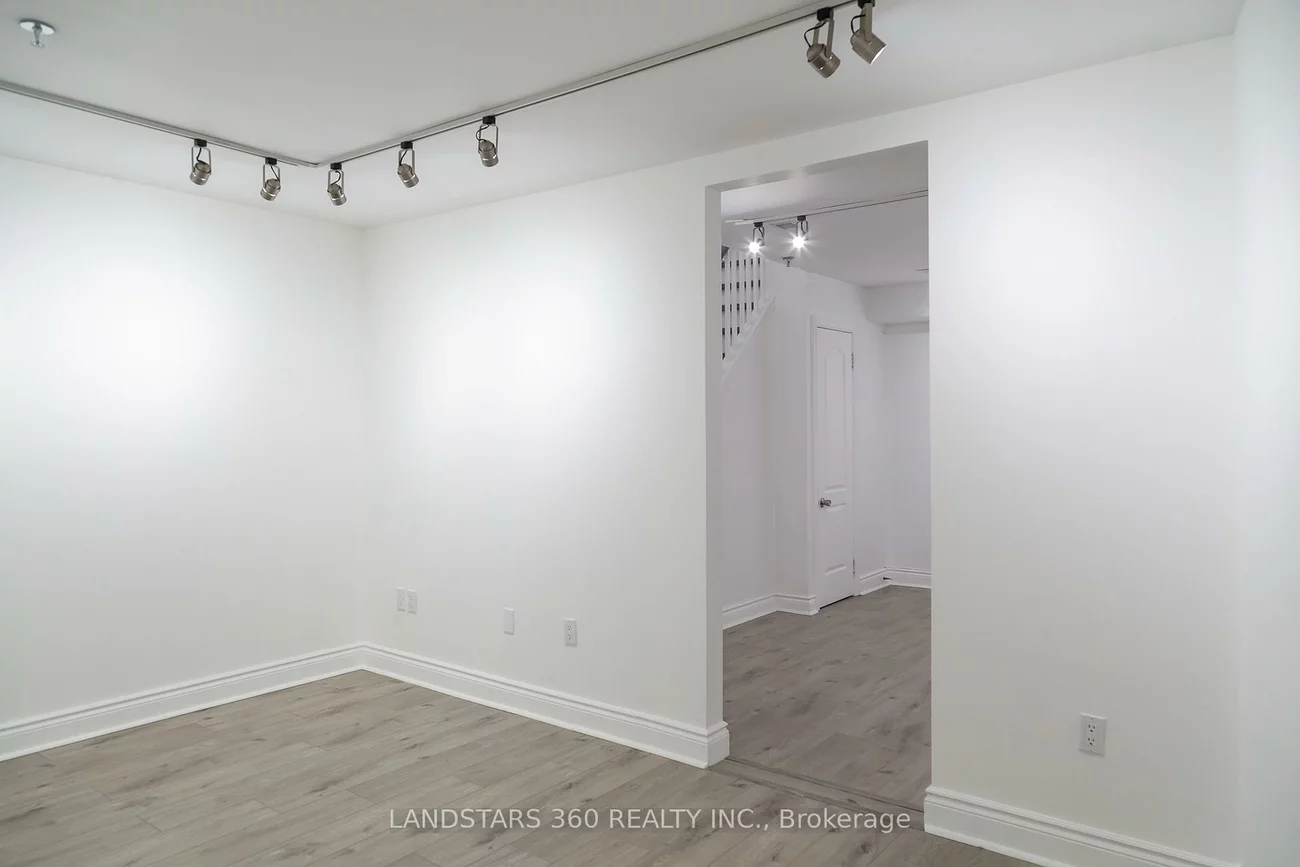 95, East Beaver Creek, Beaver Creek Business Park, Richmond Hill