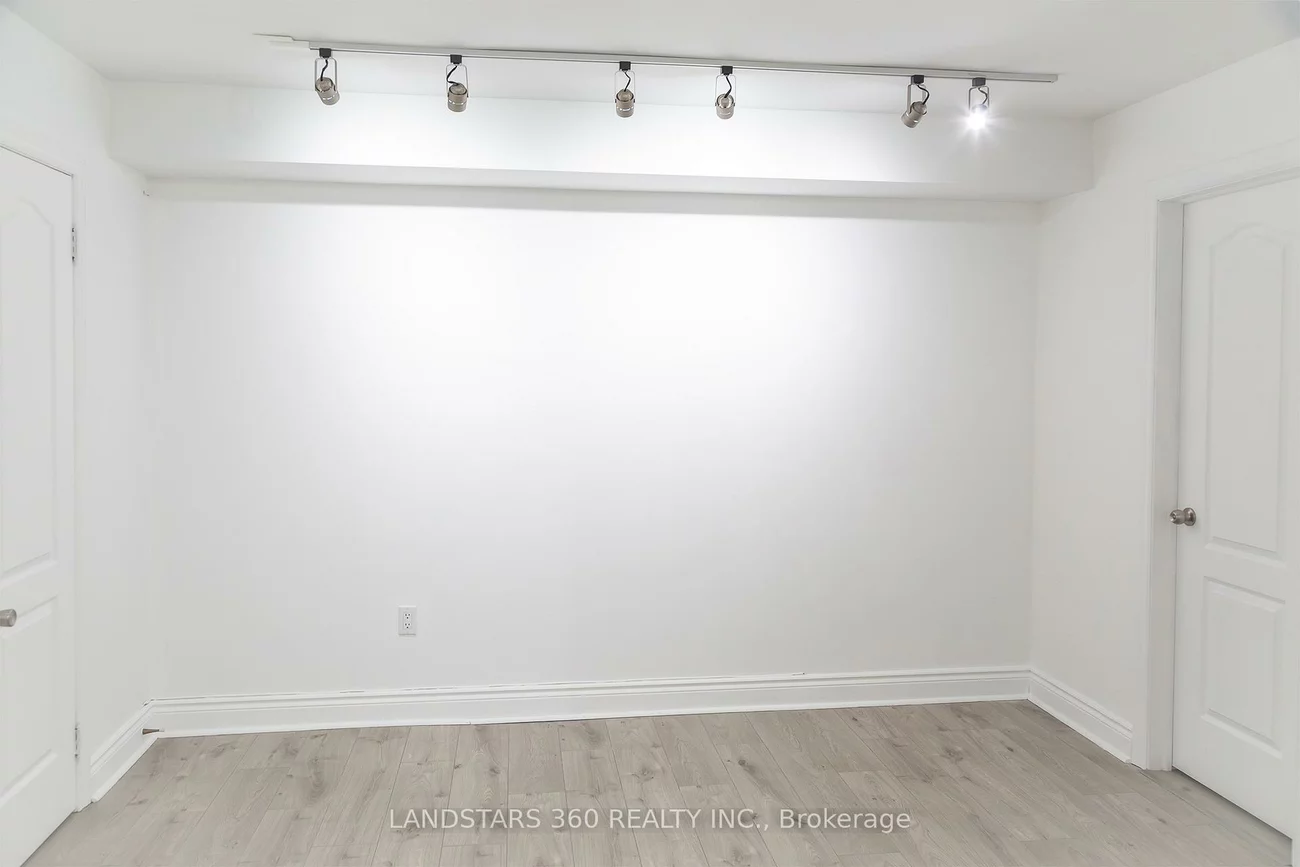 95, East Beaver Creek, Beaver Creek Business Park, Richmond Hill