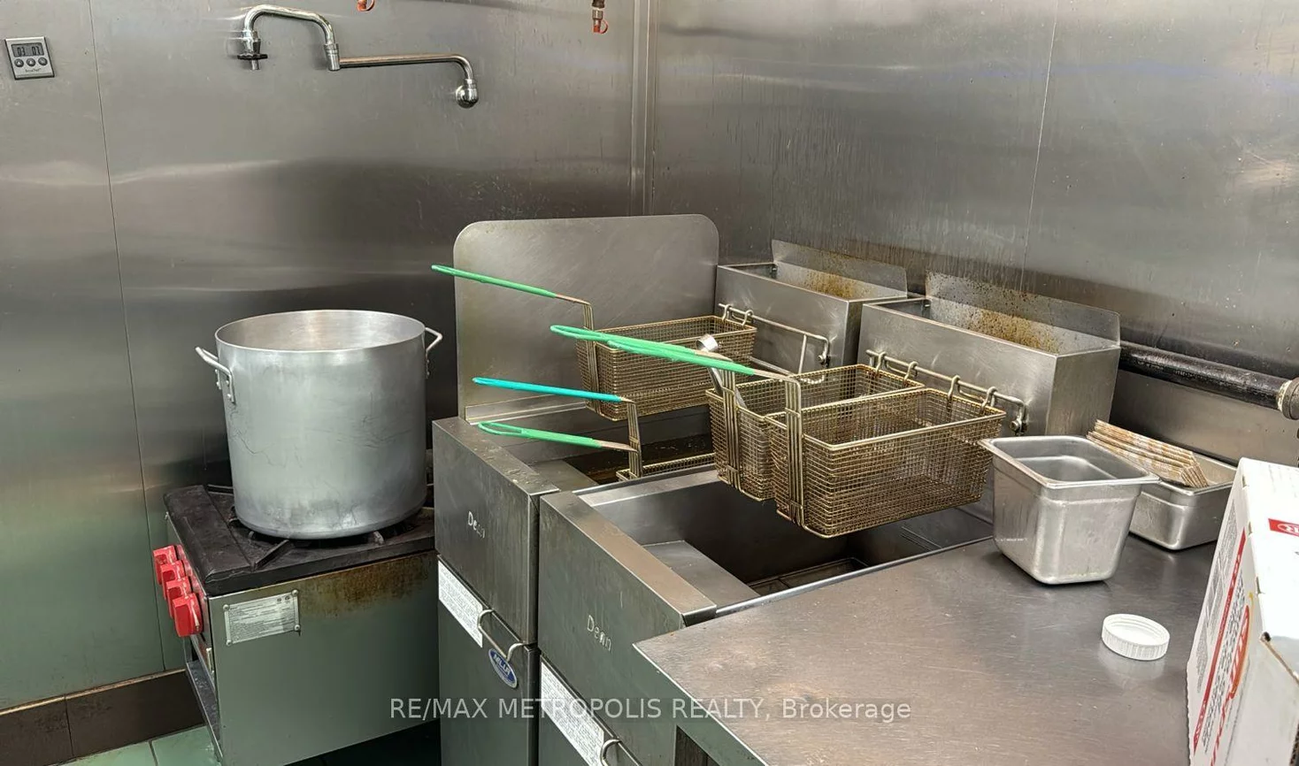 10520, Yonge, Mill Pond, Richmond Hill