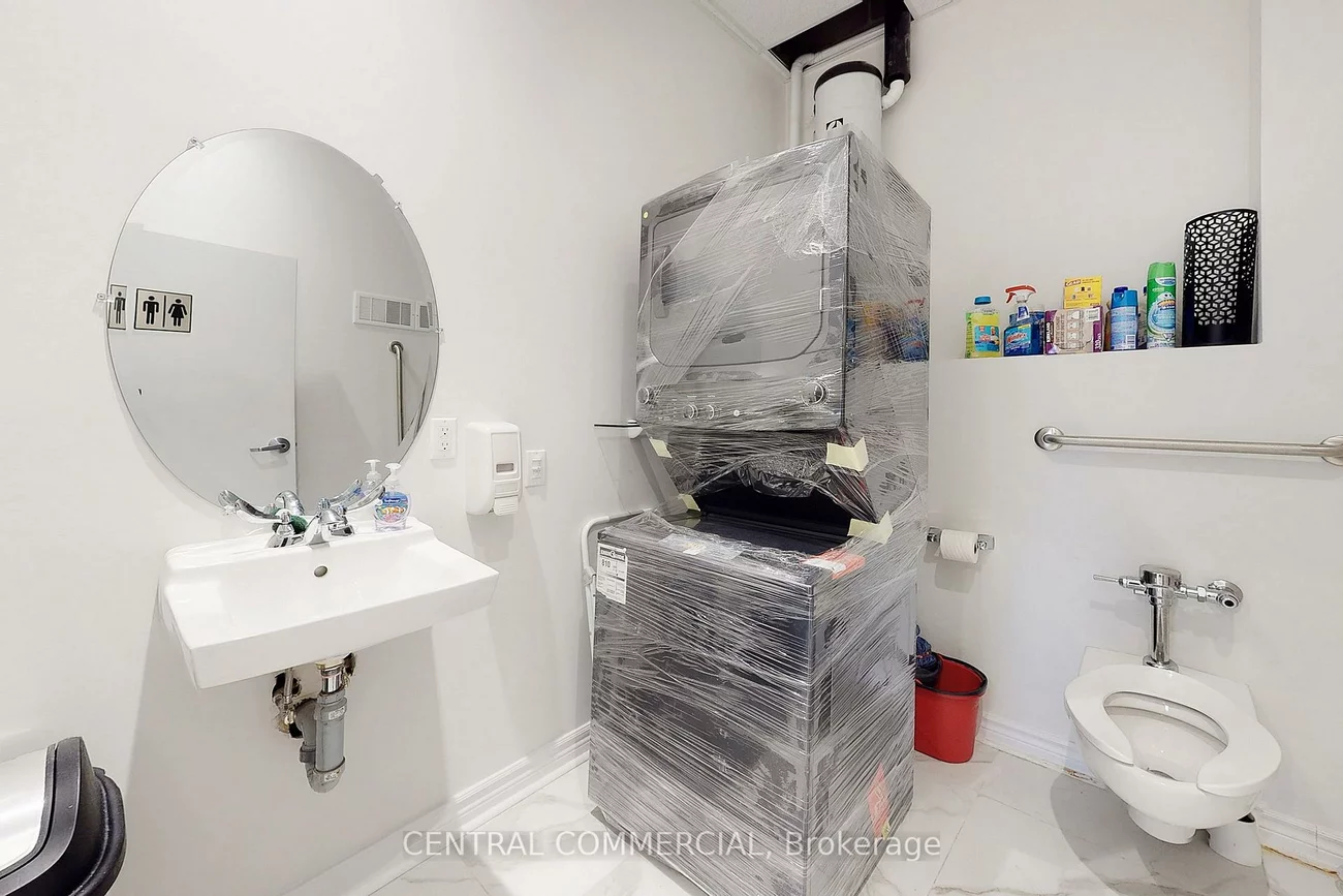 9610, Yonge, North Richvale, Richmond Hill