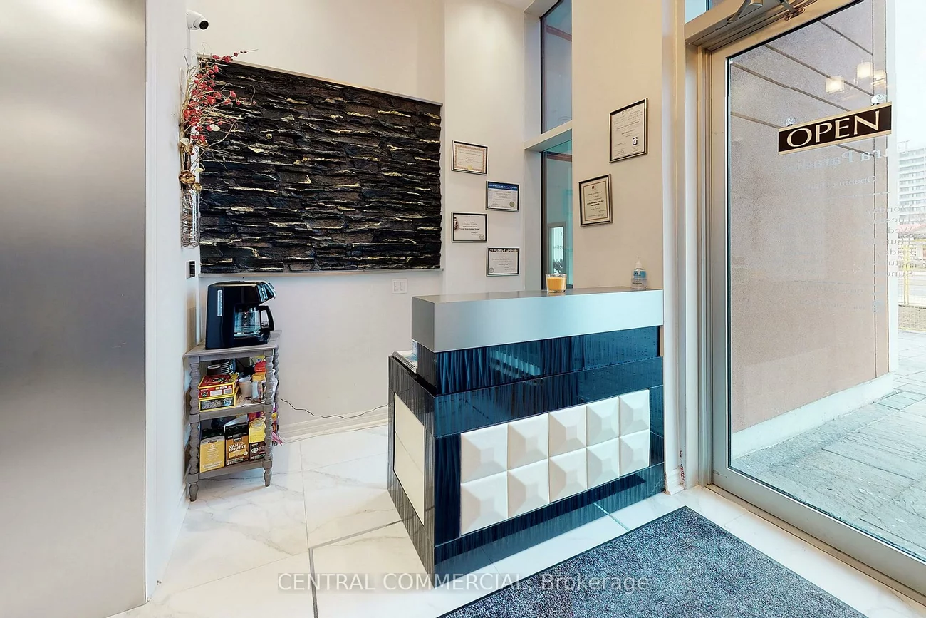 9610, Yonge, North Richvale, Richmond Hill