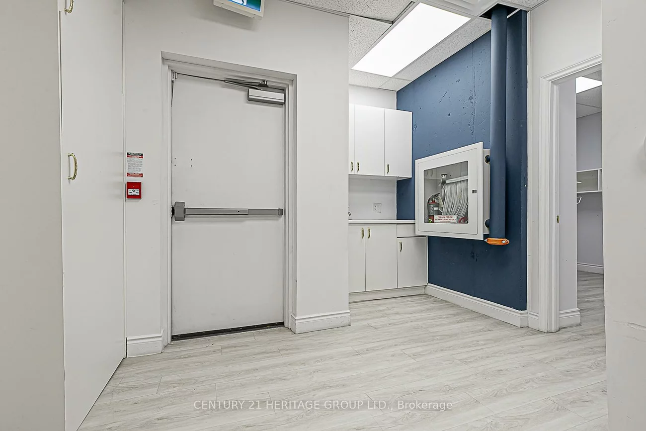 9201, Yonge, North Richvale, Richmond Hill