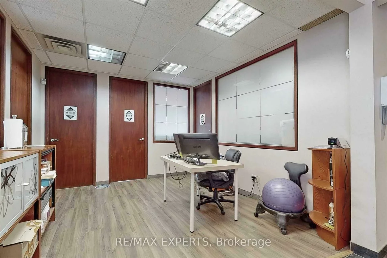 30, Wertheim, Beaver Creek Business Park, Richmond Hill