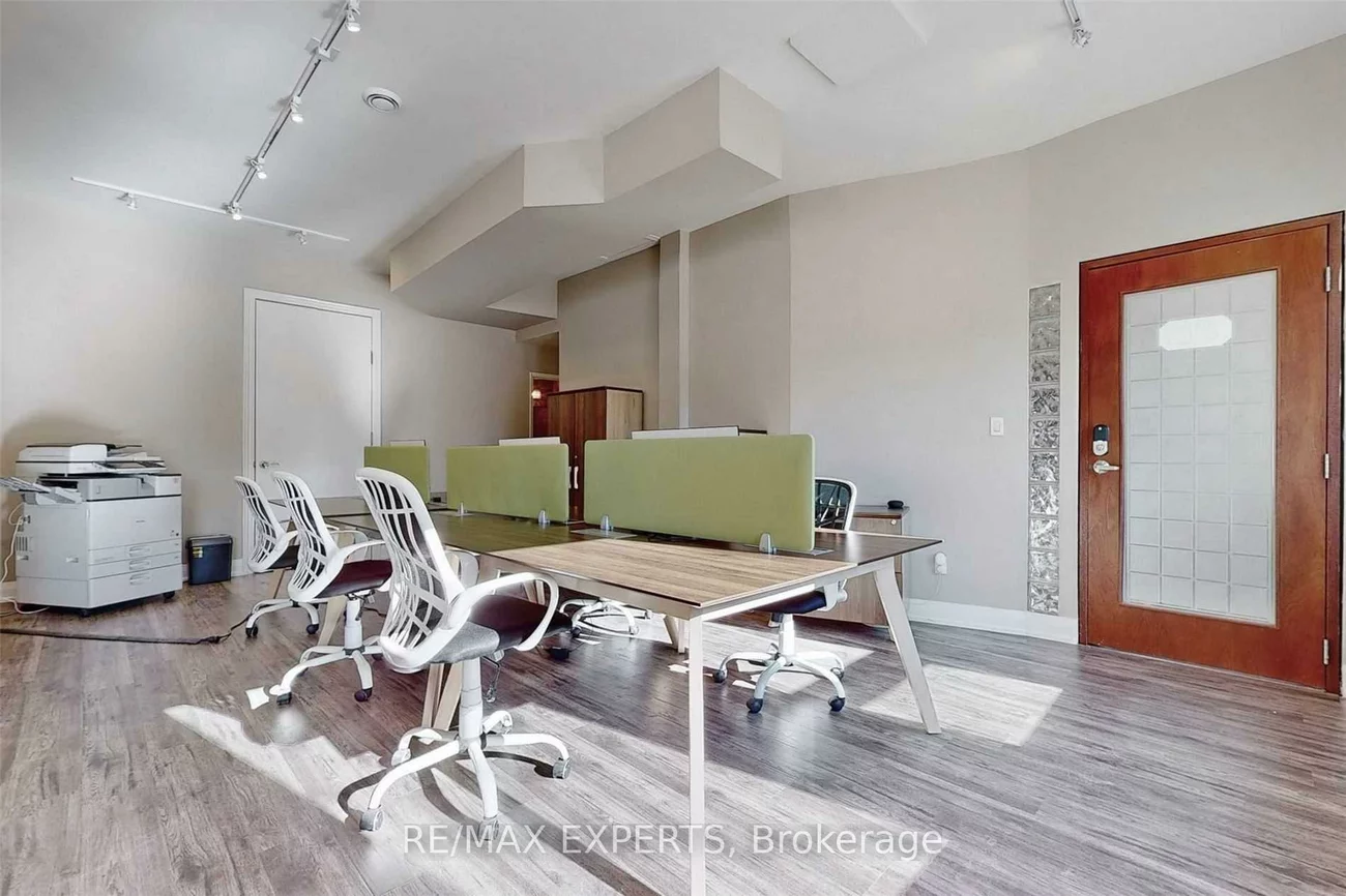 30, Wertheim, Beaver Creek Business Park, Richmond Hill